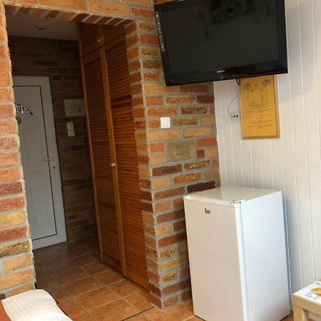 Hotel Autóscsárda és Panzió Makó Exterior foto