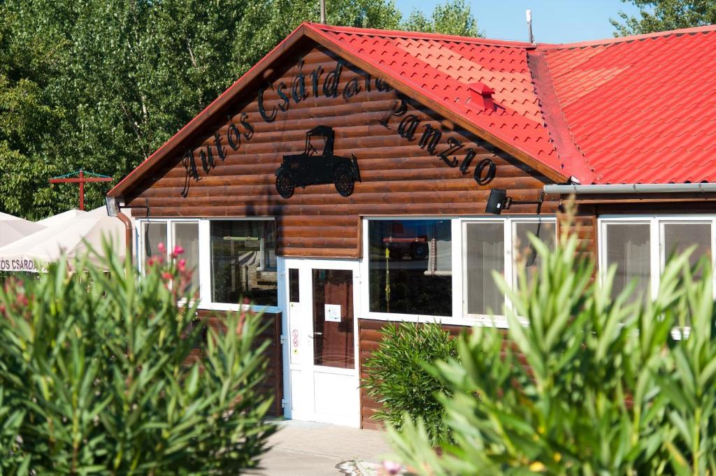 Hotel Autóscsárda és Panzió Makó Exterior foto